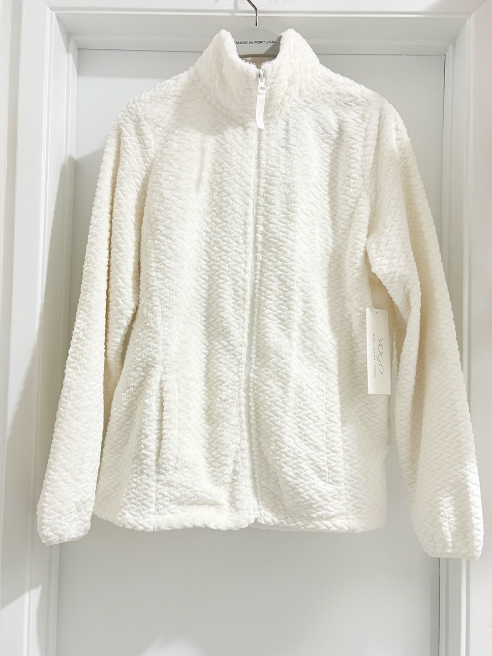 VOGO Athletica Cream Textured Full-Zip Teddy Jacket